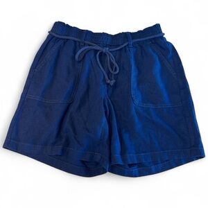 St. John's Bay Women’s American Navy Mid Rise Shorts Size Medium